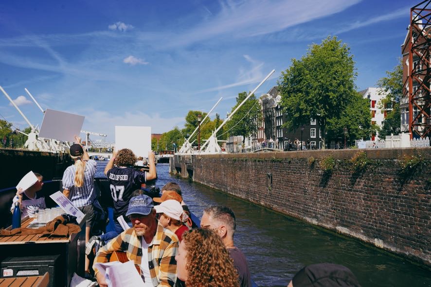 8D4FB785-E021-41E2-813C-9D0925F9B77E